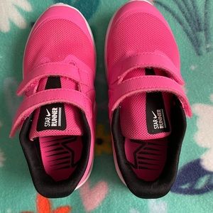 💖Nike Star Runner girls/toddler 10💖